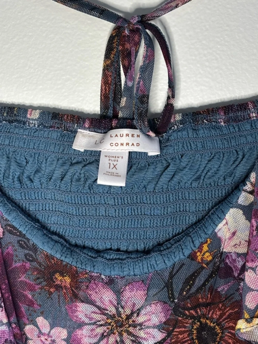 LC Lauren Conrad Black Floral Smocked Long-Sleeve Peasant Top - Picture 4 of 4